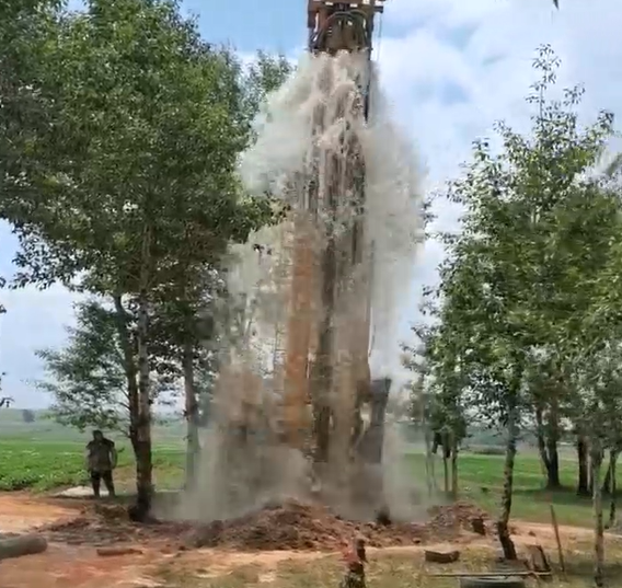 water well drilling rig